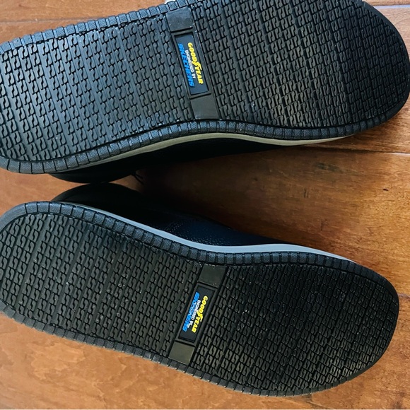 GOOD YEAR.
ENGINEERED BY
SKECHERS size 13 BLACK NEW WORK BOOTS - Picture 5 of 11